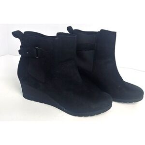 UGG Indra Waterproof black leatherr ankle boot size 11